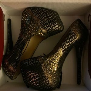 Liliana Black Suede and Gold stilettos, size 9